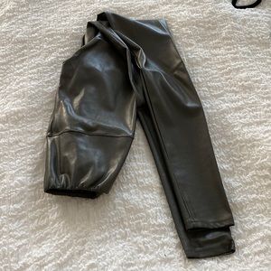 Aritzia Daria Pant - LIKE NEW